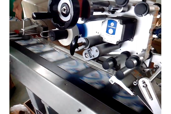 高速分頁(yè)貼標(biāo)案例